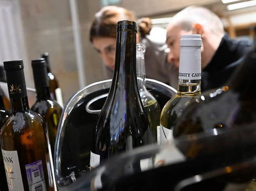 盧布波動下的俄羅斯市場 家電、電子產品與酒類價格高企